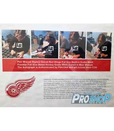 Masque RedWings signé P. Mrazek