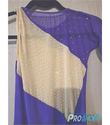 Tunique d'occasion, modèle unique, taille 14-16 ans  Nombreux stras